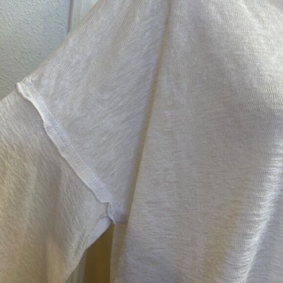 Young At Heart LA Lightweight Burnout Bell Sleeve Slouchy Top Size Medium NWT - Picture 4 of 10